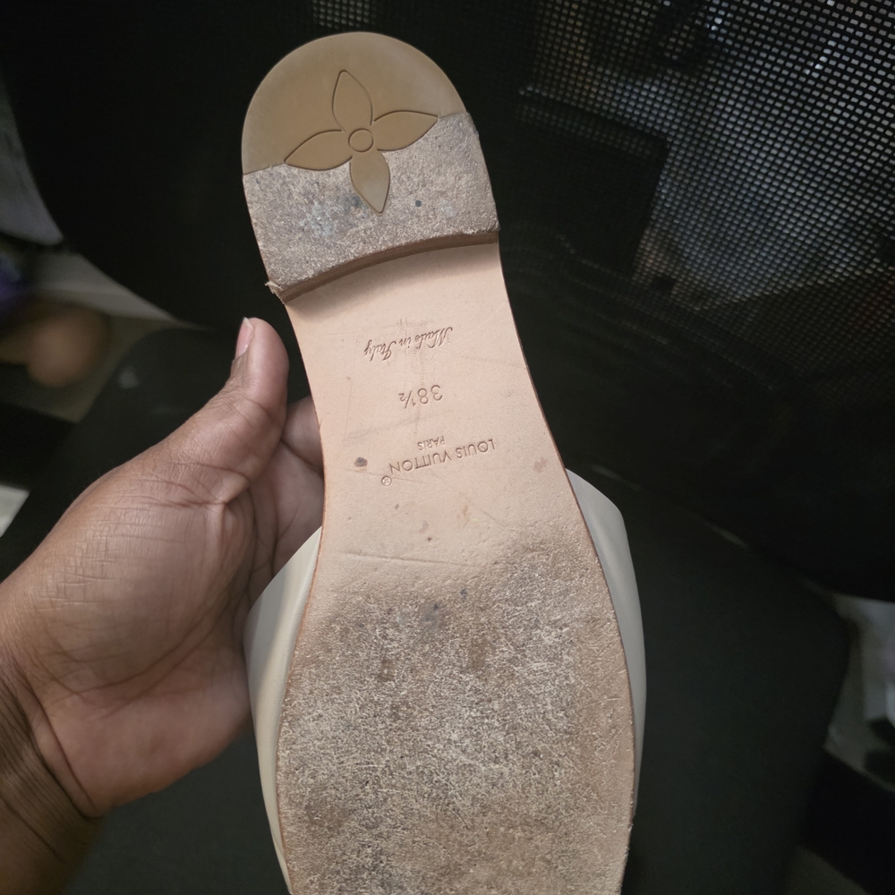 Louis Vuitton Cream Slide Sandals with Gold LV Accent - Picture 7 of 7